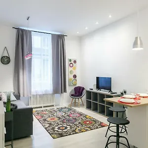 Ella Apartament